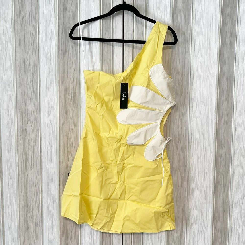 Lulus Sunny Design Yellow Cutout Flower One-Shoulder Mini Dress Size M NWT - Picture 6 of 8